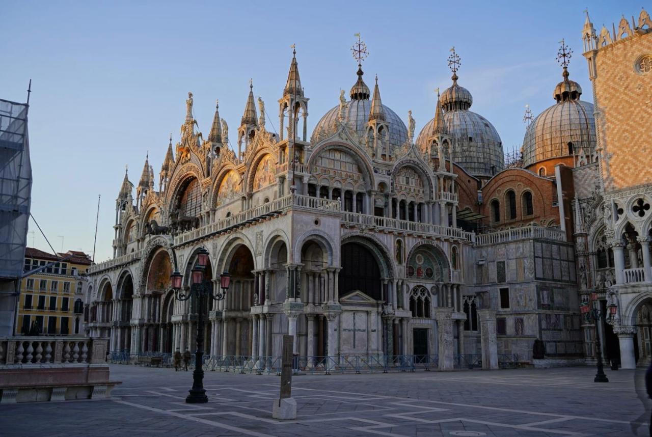 Appartamento 3 Camere Da Letto - Holiday House 2 Venesia Bagian luar foto
