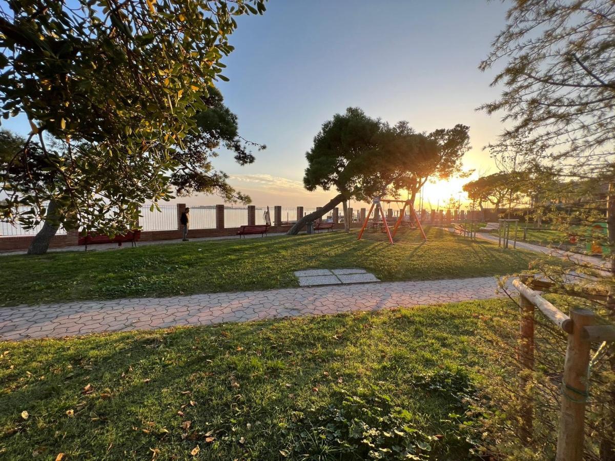 Appartamento 3 Camere Da Letto - Holiday House 2 Venesia Bagian luar foto